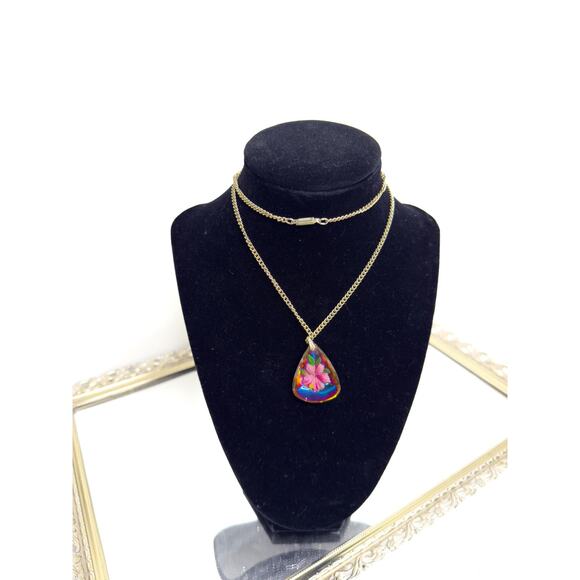 Vintage Orchid Flower Intaglio Glass Pendant with Iridized Finish - 1950's Mid - Picture 1 of 9